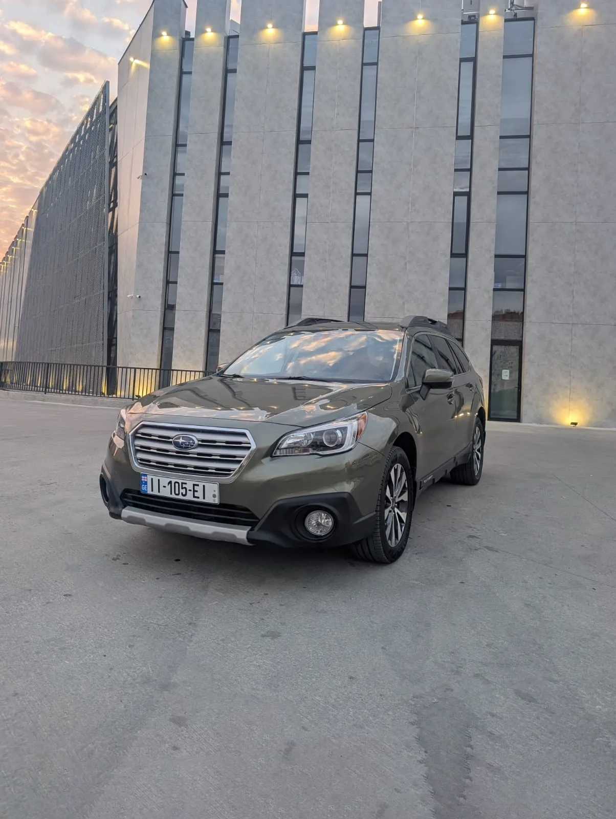 Subaru Outback 2014 Limited 2.5 rental SUV Georgia